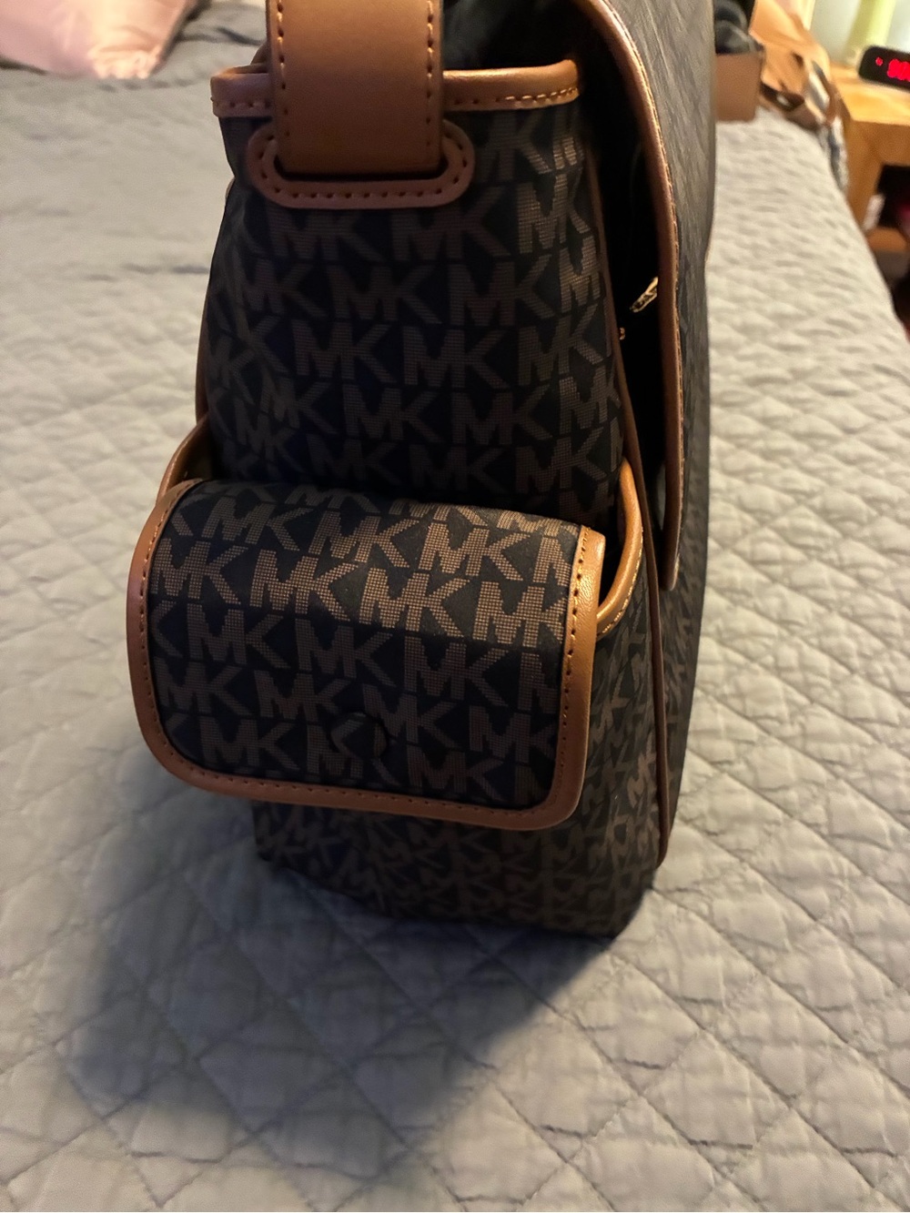 Michael Kors Brown/Acorn Large Messenger Diaper Bag - Picture 4 of 9